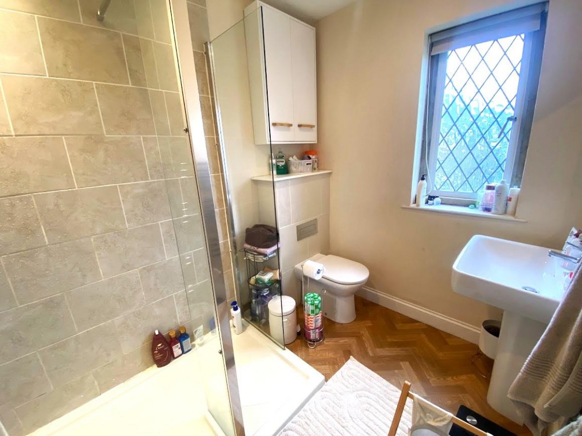 Rossett Holt Grove, Harrogate, HG2 9AQ