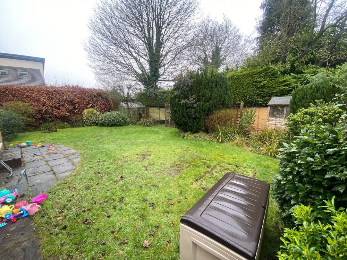 Rossett Holt Grove, Harrogate, HG2 9AQ