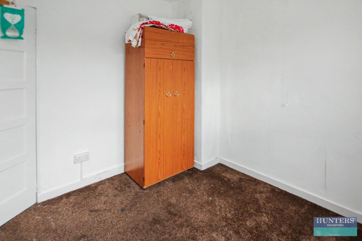 Tennis Avenue Bradford, BD4 9RA