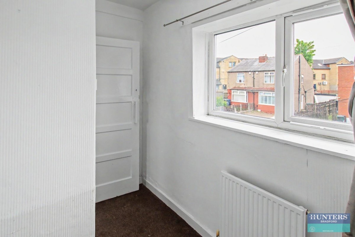 Tennis Avenue Bradford, BD4 9RA