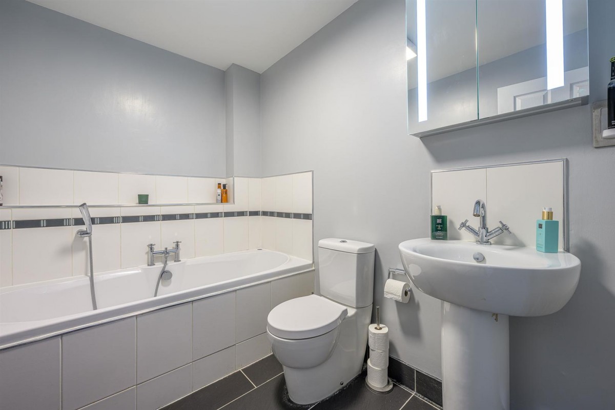 Bickon Drive, Quarry Bank, DY5 2JF