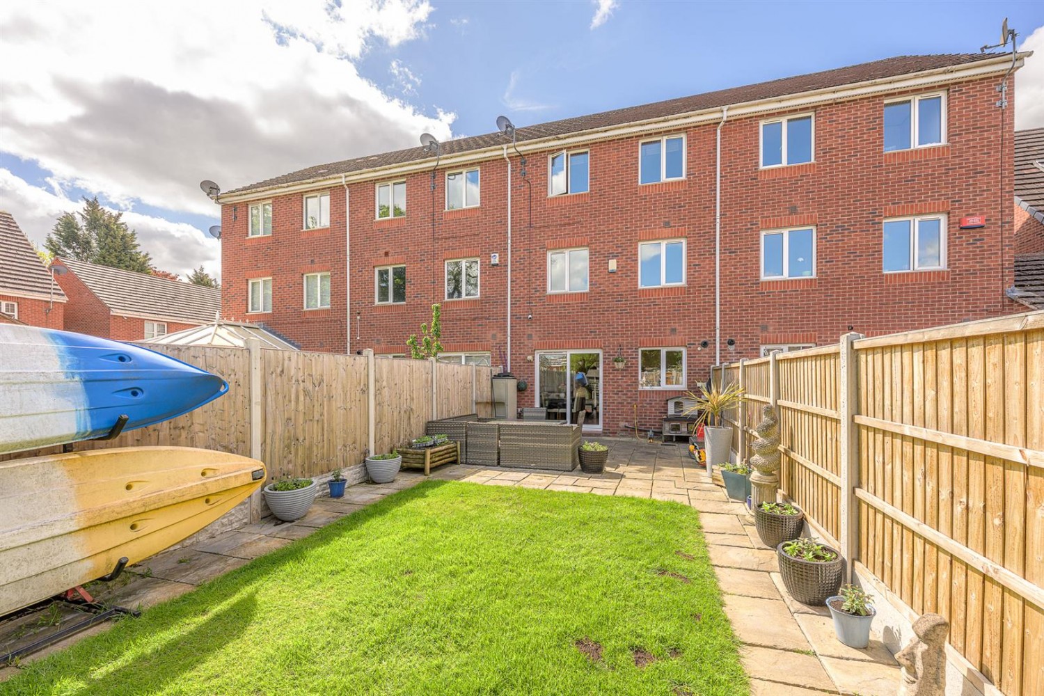 Bickon Drive, Quarry Bank, DY5 2JF