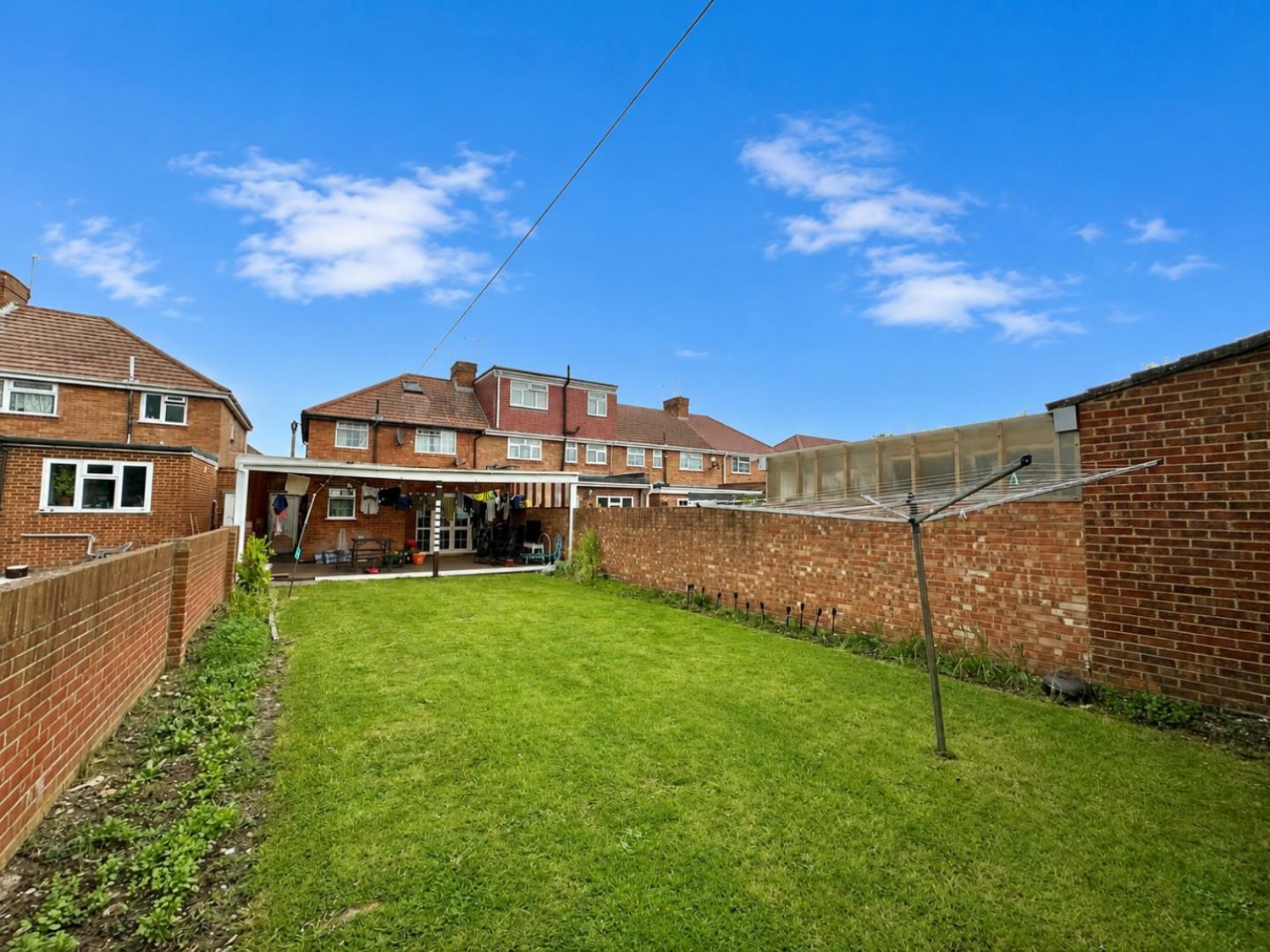 Berwick Avenue, Hayes