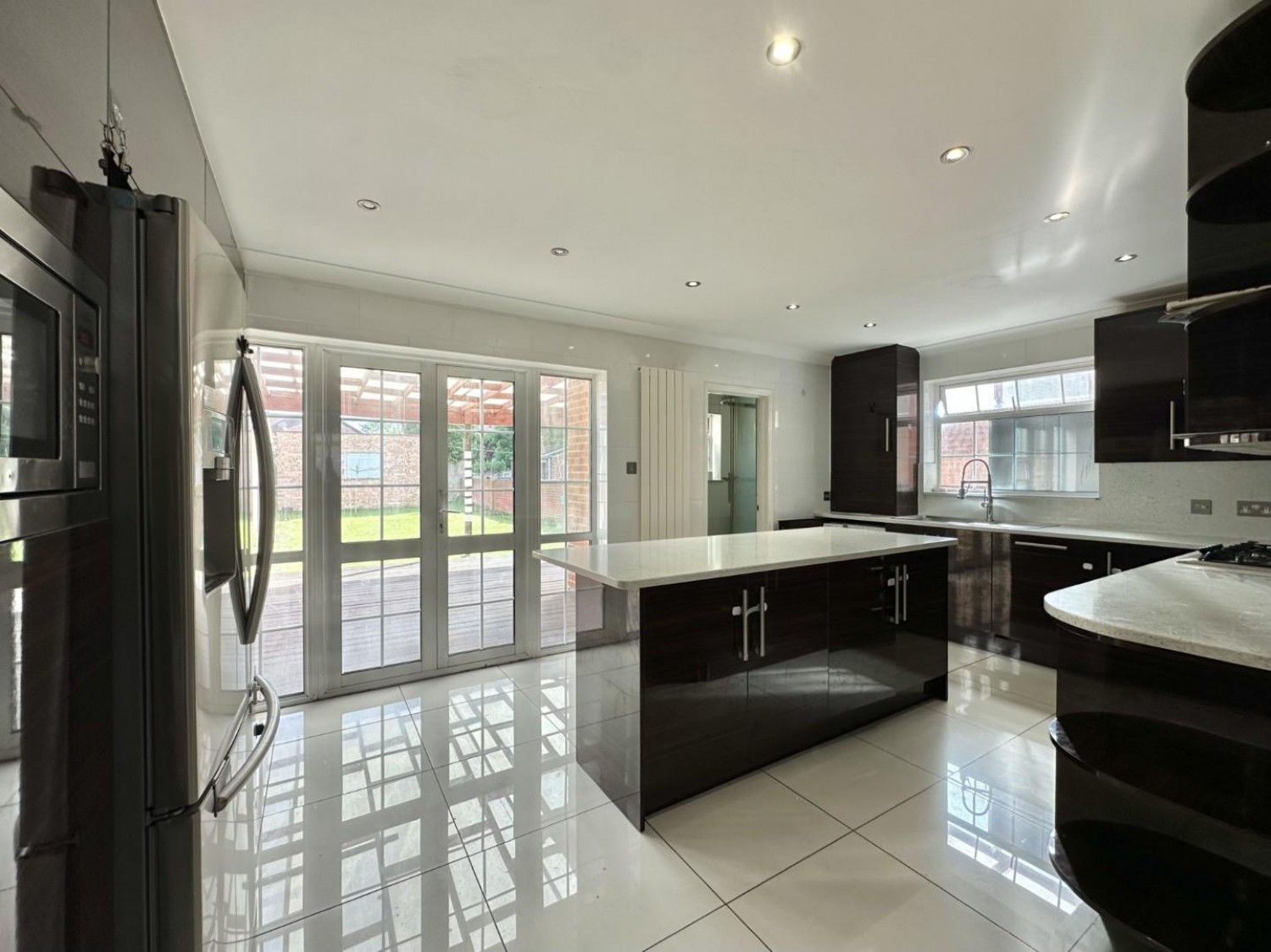 Berwick Avenue, Hayes