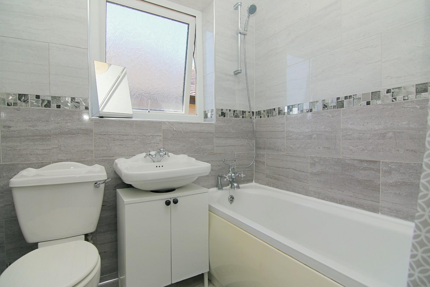 Tyersal Road , BD4 8EX
