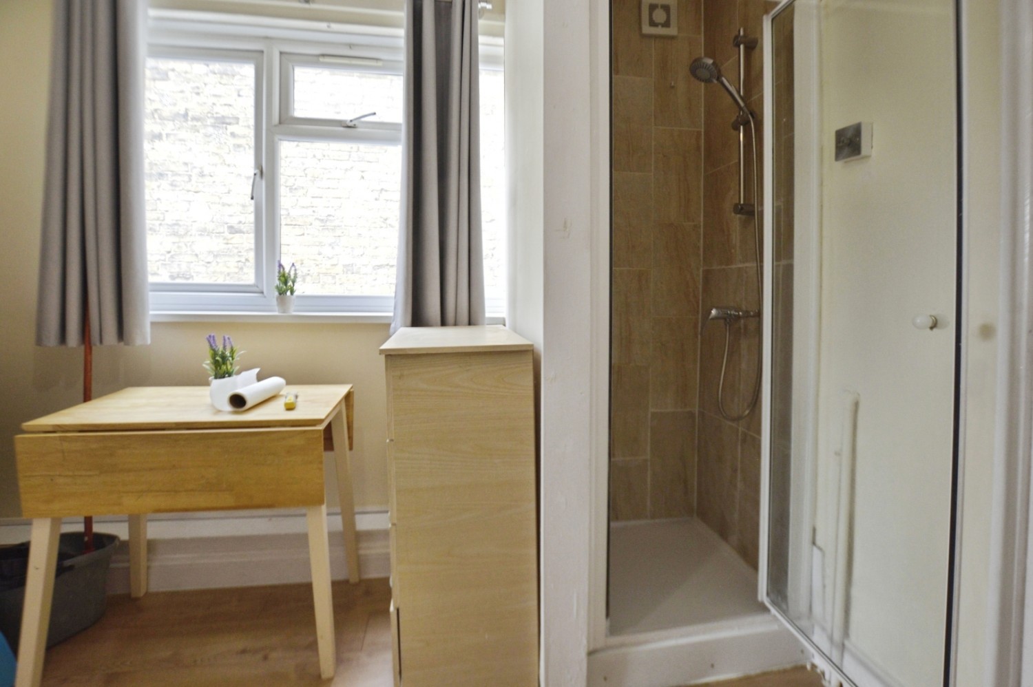 Barking Road, Plaistow, London, E13 8QE