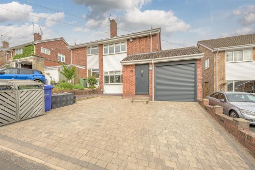 Meadow Way, Wordsley, DY8 5JD