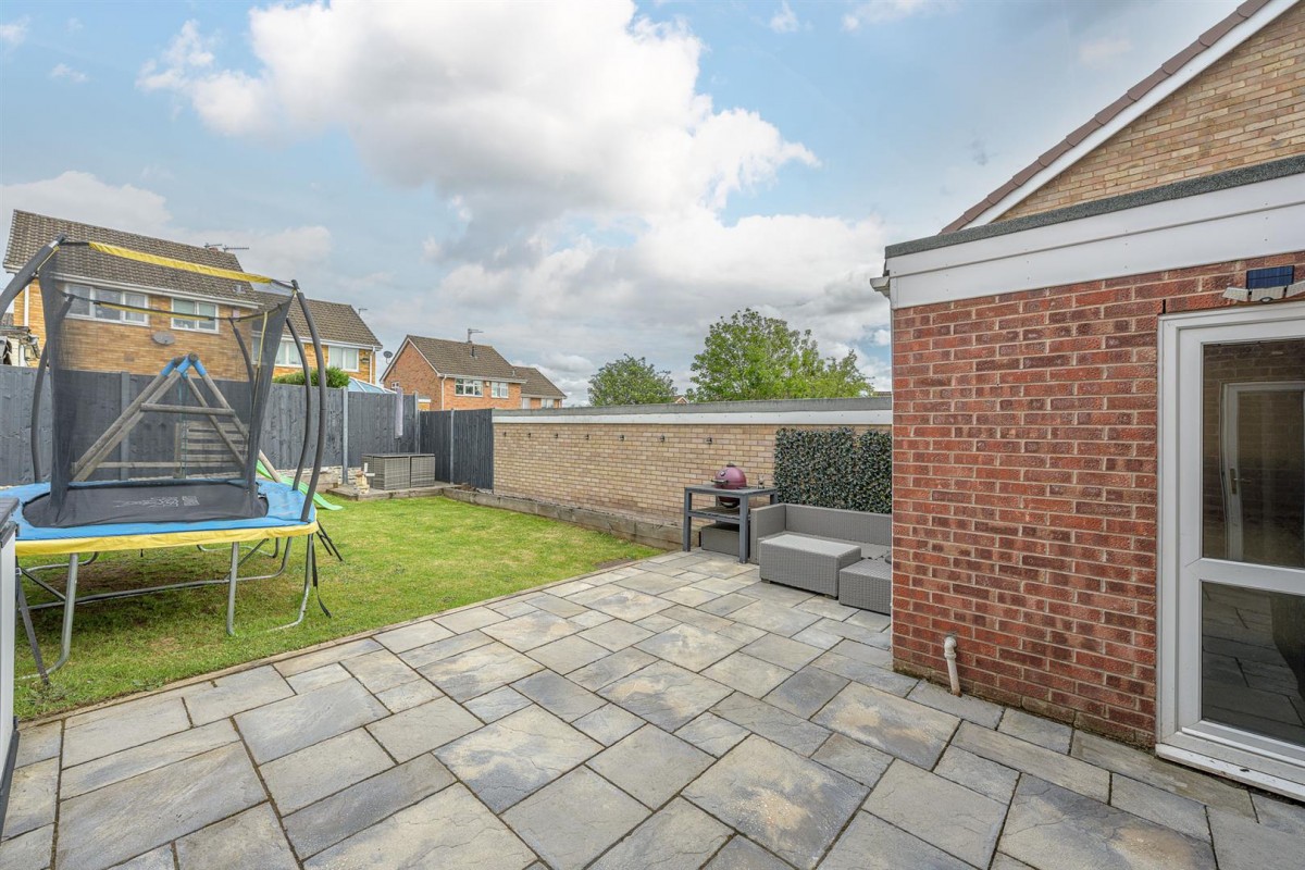 Meadow Way, Wordsley, DY8 5JD