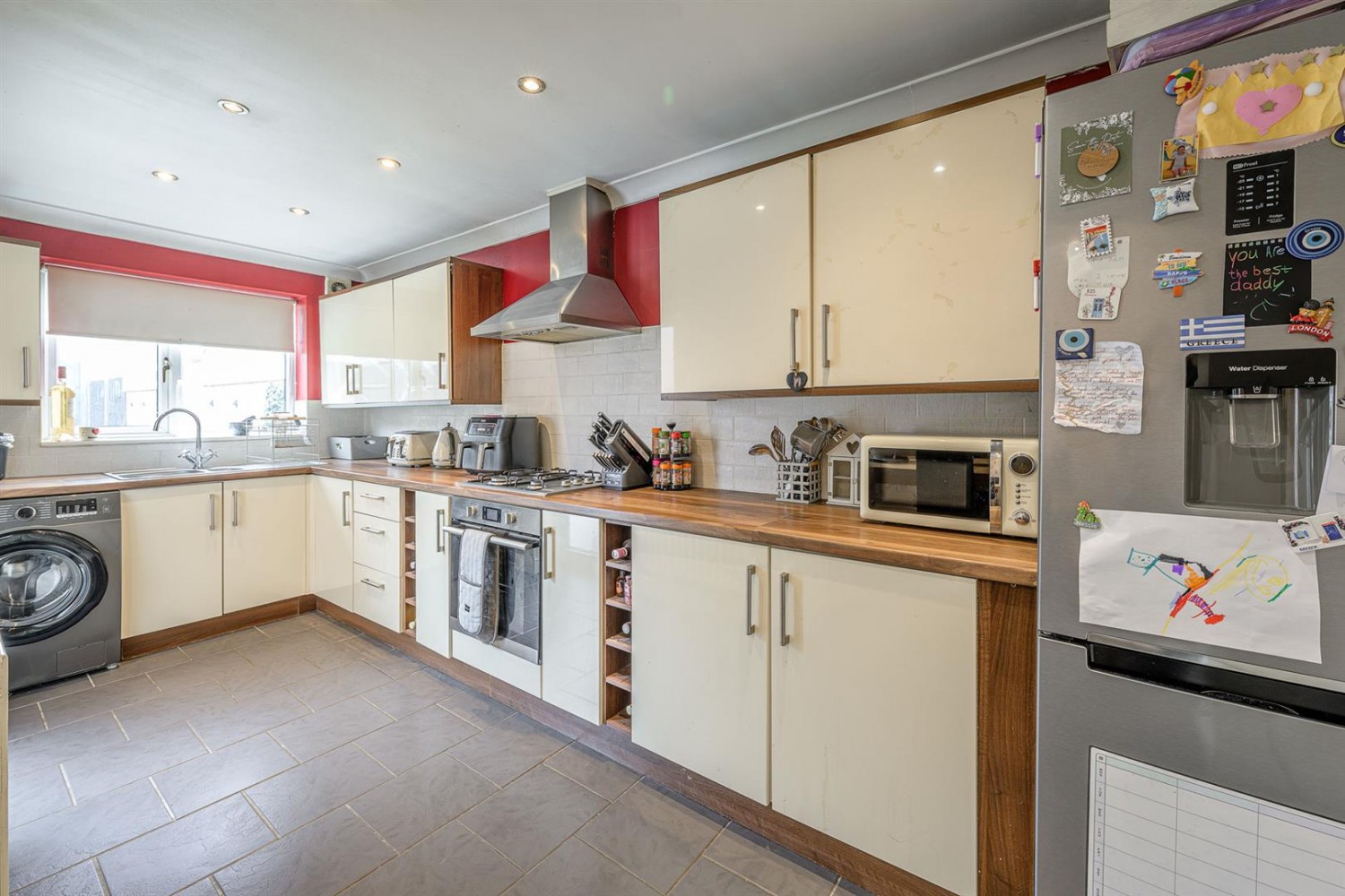3 bedroom House for sale in Meadow Way, Wordsley, DY8 5JD