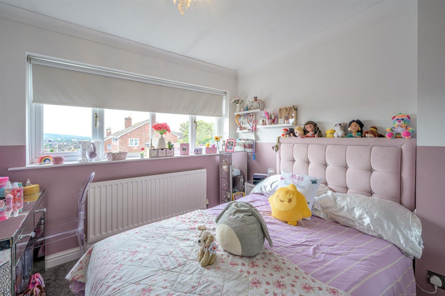 3 bedroom House for sale in Meadow Way, Wordsley, DY8 5JD
