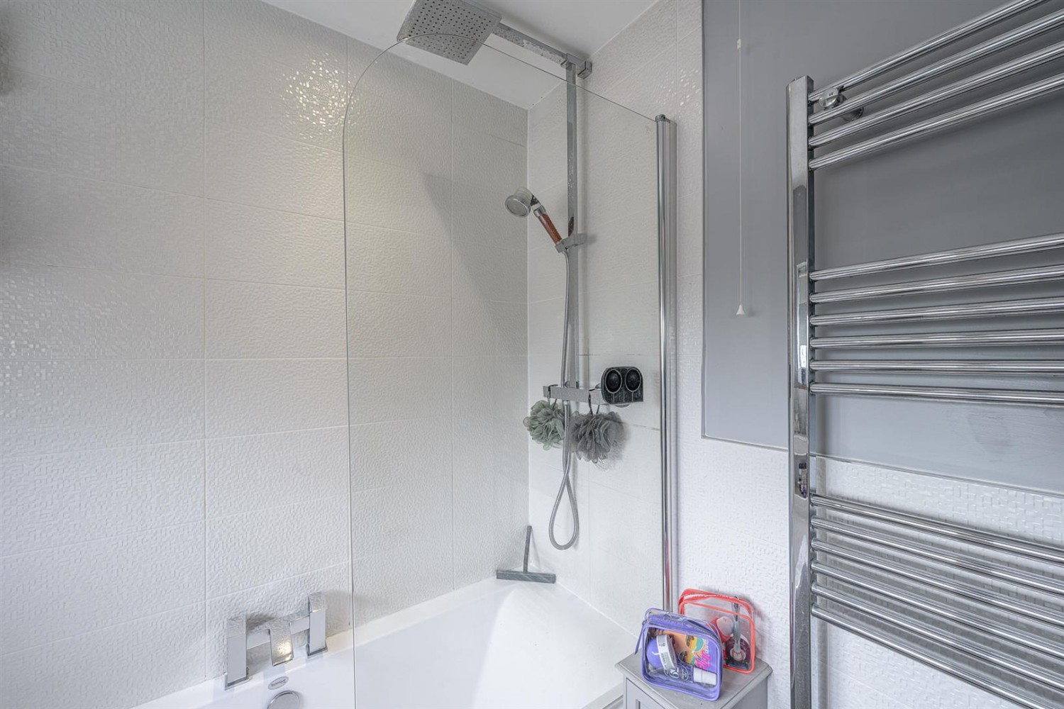 3 bedroom House for sale in Meadow Way, Wordsley, DY8 5JD