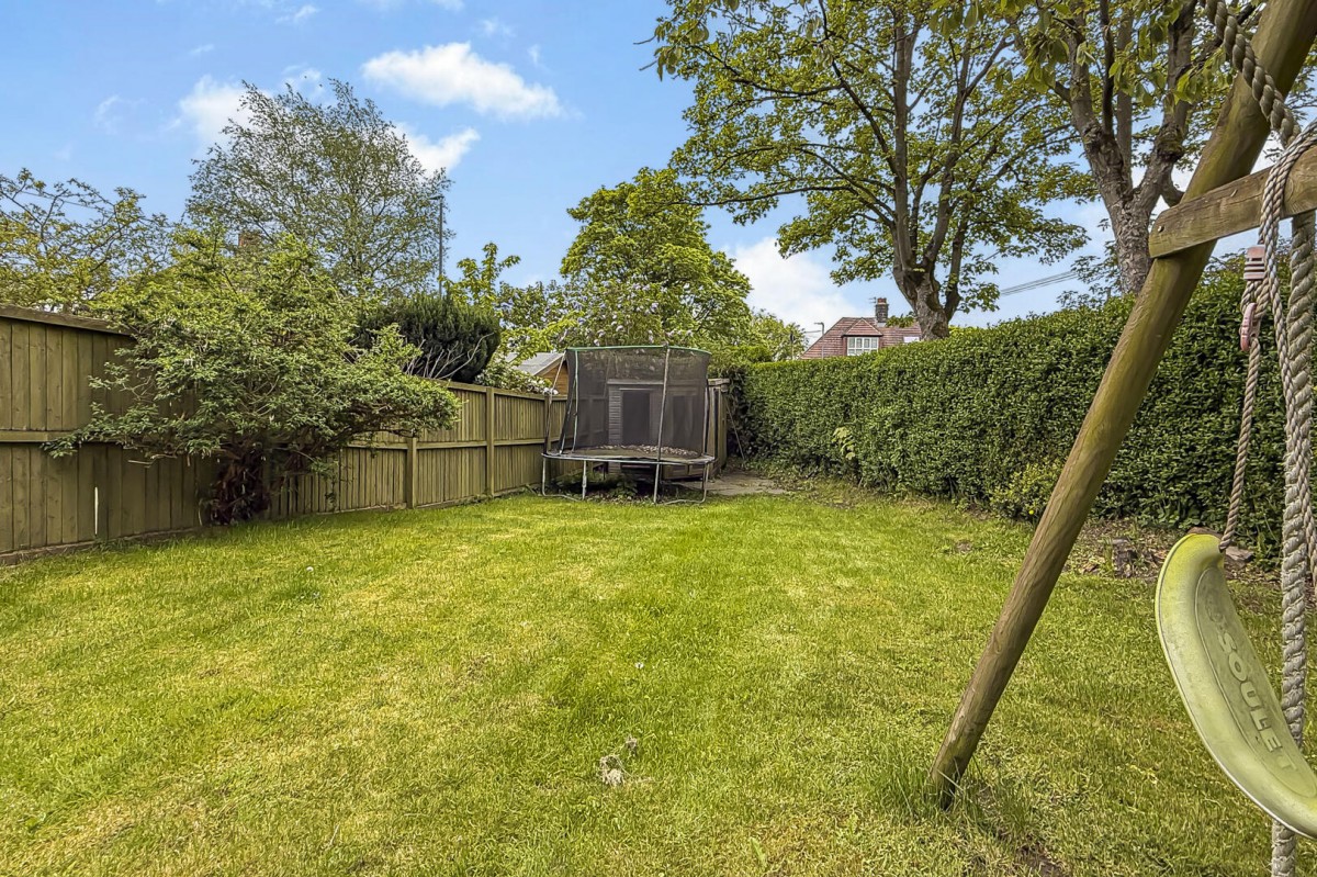 Carr Lane, Rawdon, Leeds