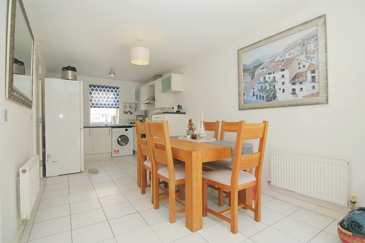 Raynville Garth, Armley