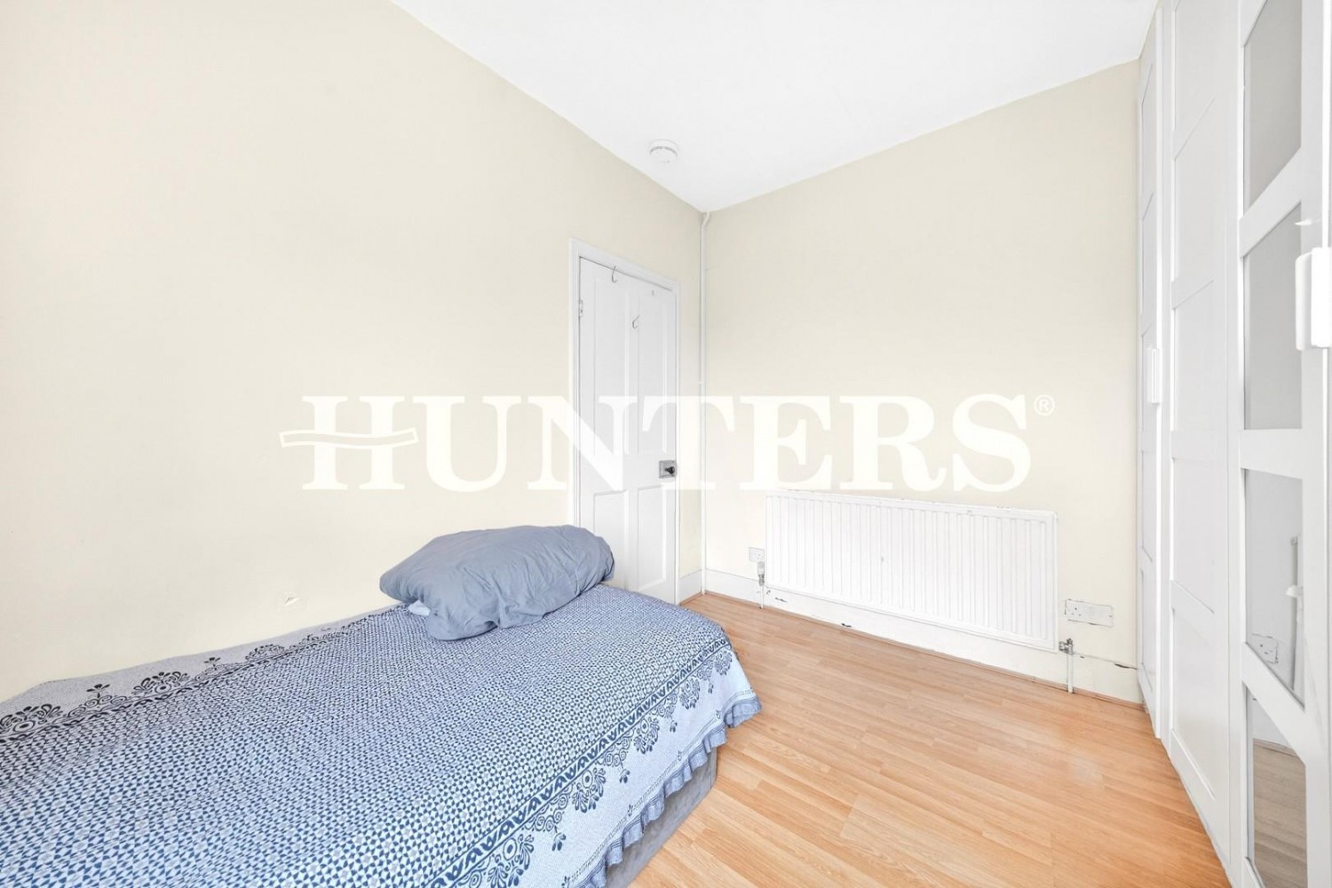 Station Crescent, London, N15