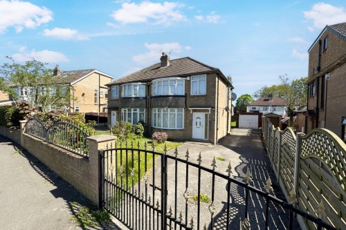 Carr Manor View, Leeds