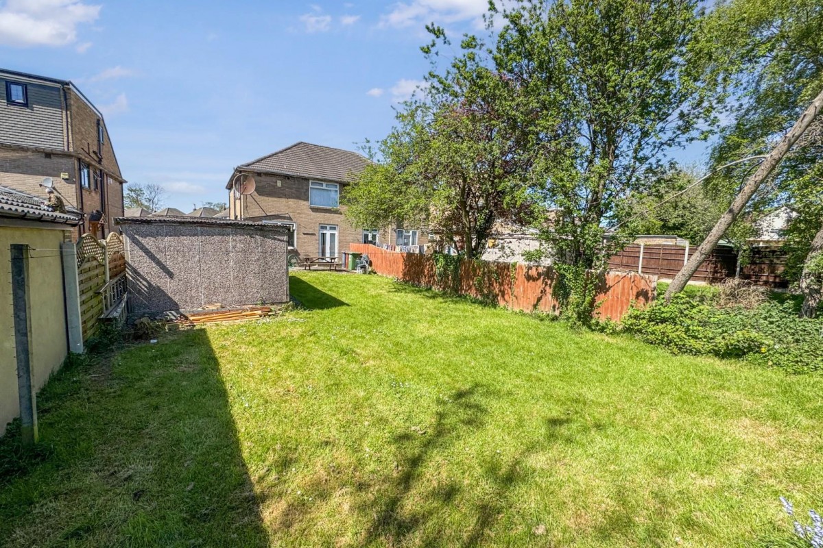 Carr Manor View, Leeds