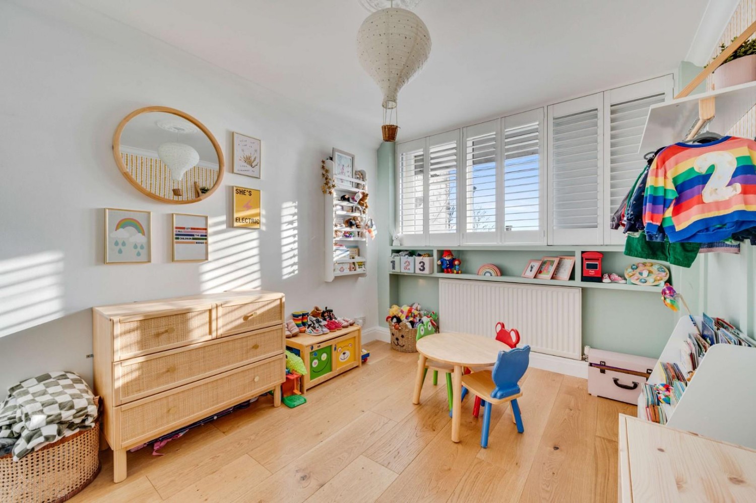 Clement Close, Queens Park, London, NW6