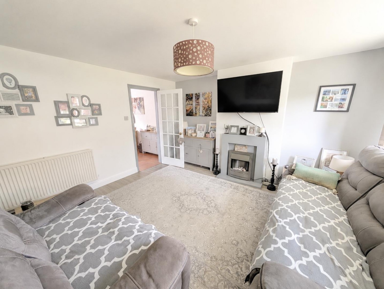 Queens Walk, Thornbury, Bristol