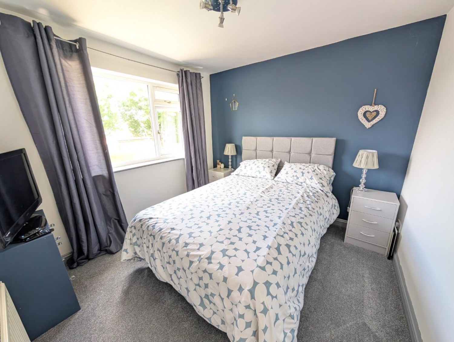 Queens Walk, Thornbury, Bristol