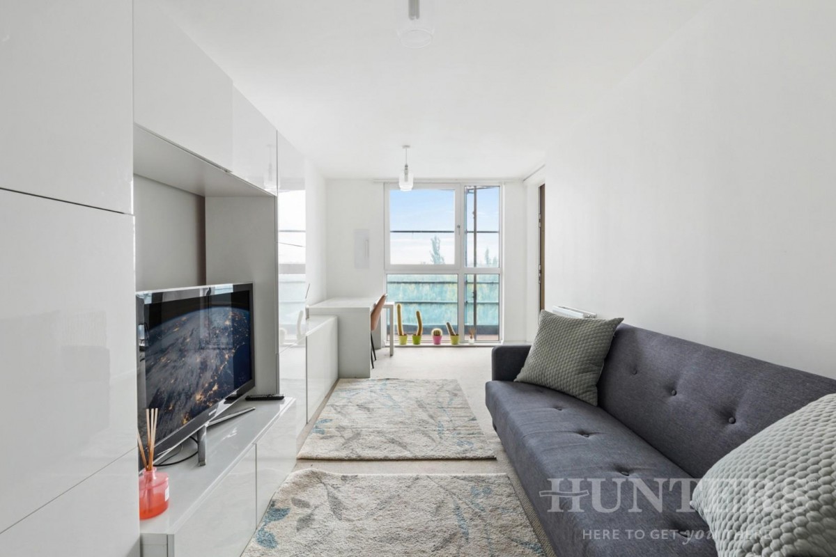 Coppermill Heights, Ferry Lane, London