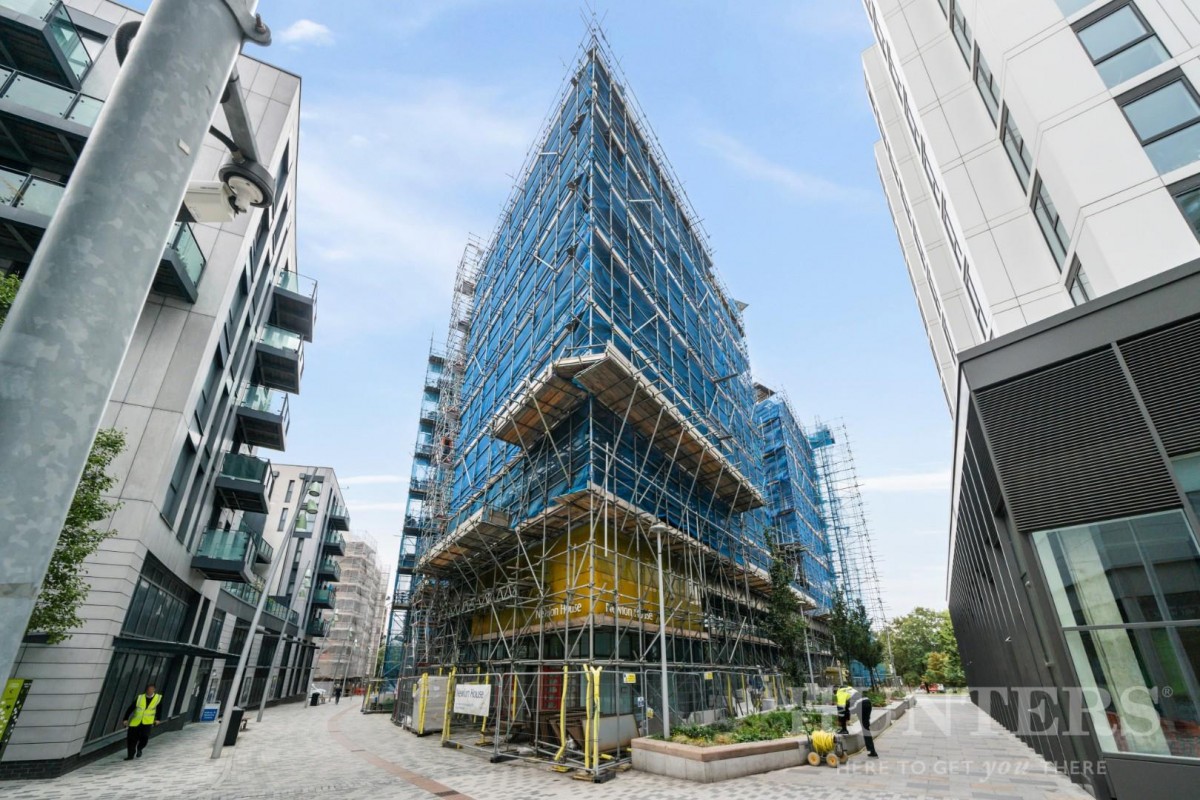 Coppermill Heights, Ferry Lane, London