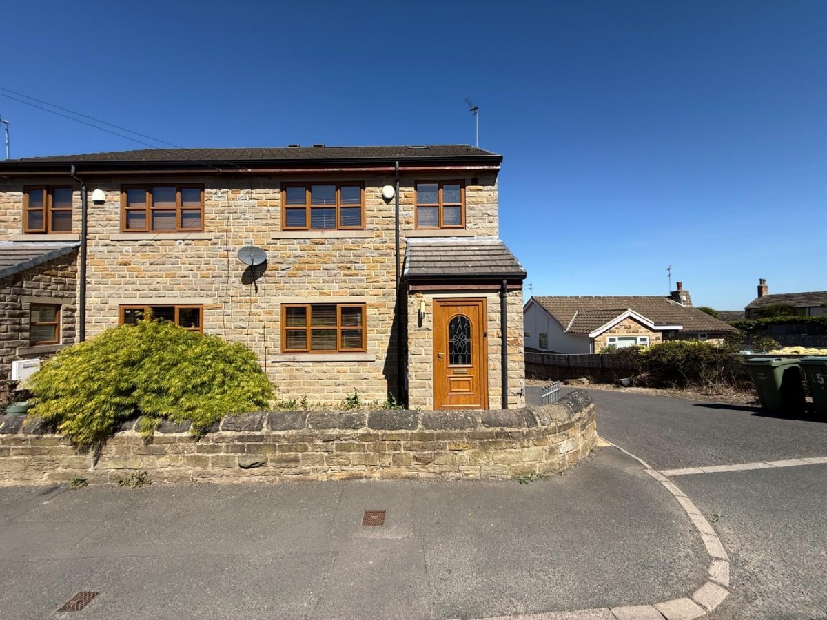 Kirkgate, Hanging Heaton, Batley