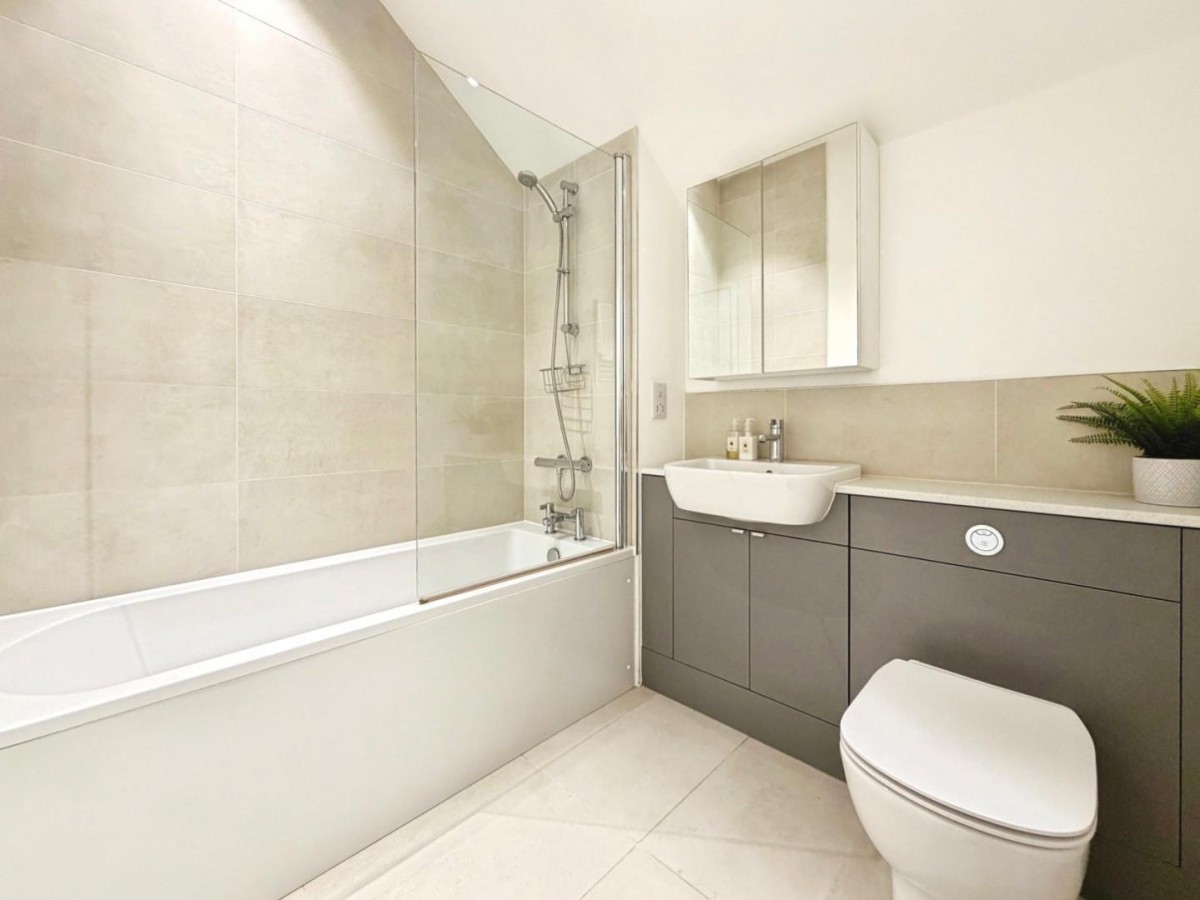 Elder Avenue, Bristol, BS4 1FU