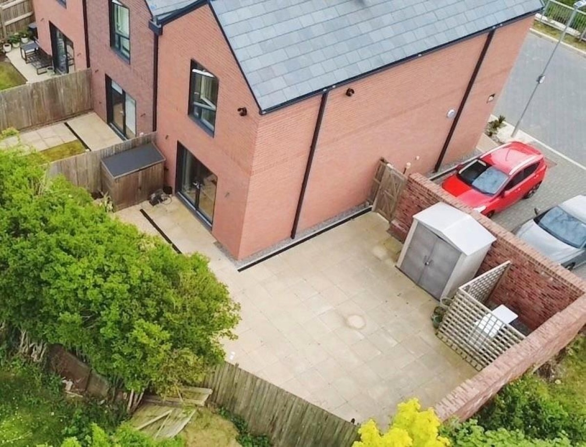 Elder Avenue, Bristol, BS4 1FU
