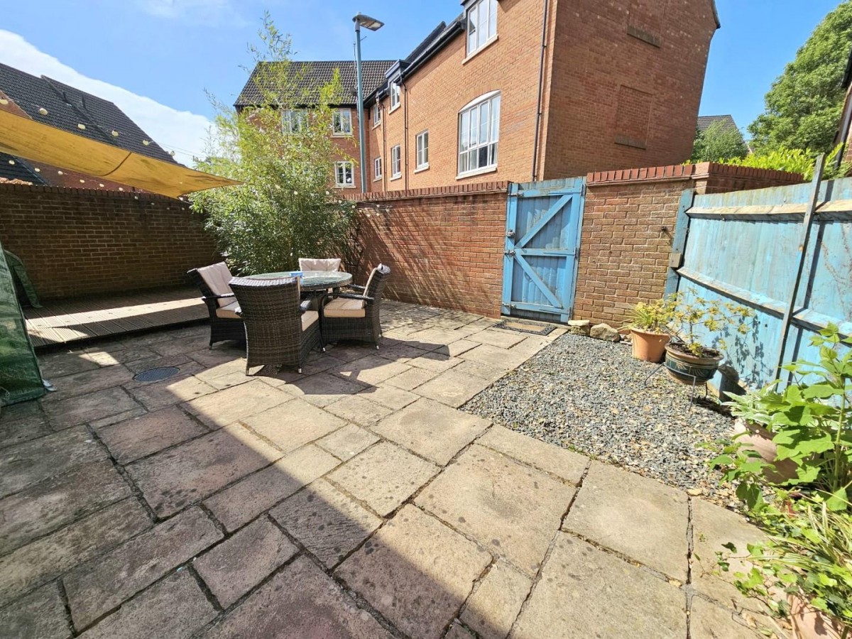 The Rope Walk, Dursley, GL11 4GE