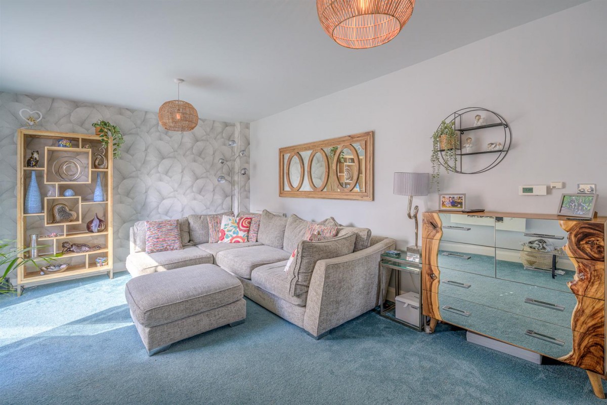 Keller Walk, Amblecote, Stourbridge, DY8 4BF