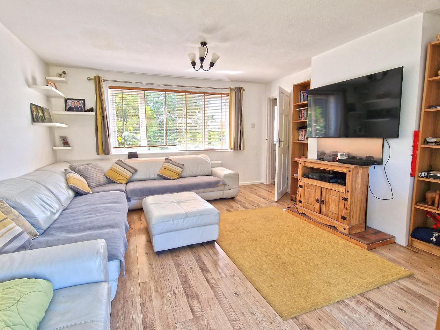 Elderfield Road, Caversfield, Bicester