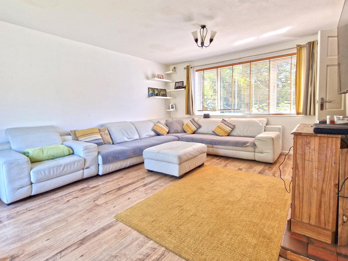 Elderfield Road, Caversfield, Bicester