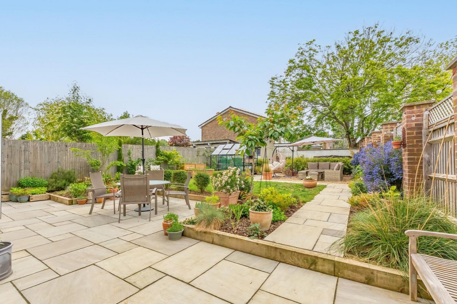 4 bedroom House for sale in Wick Road, Wigginton, Tring