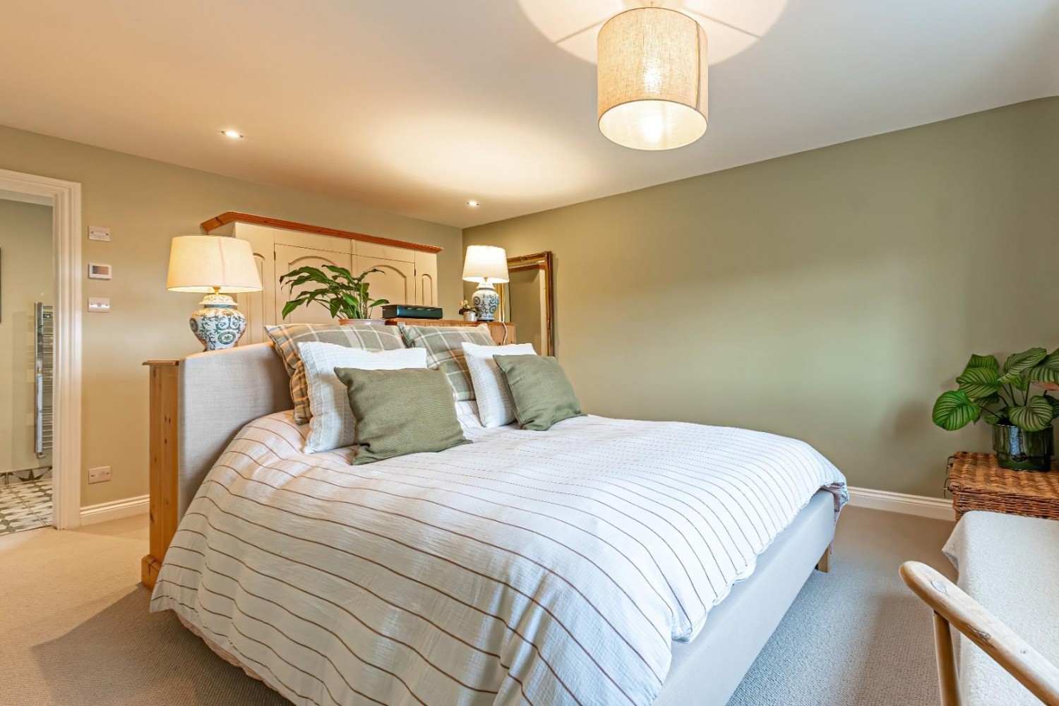 4 bedroom House for sale in Wick Road, Wigginton, Tring
