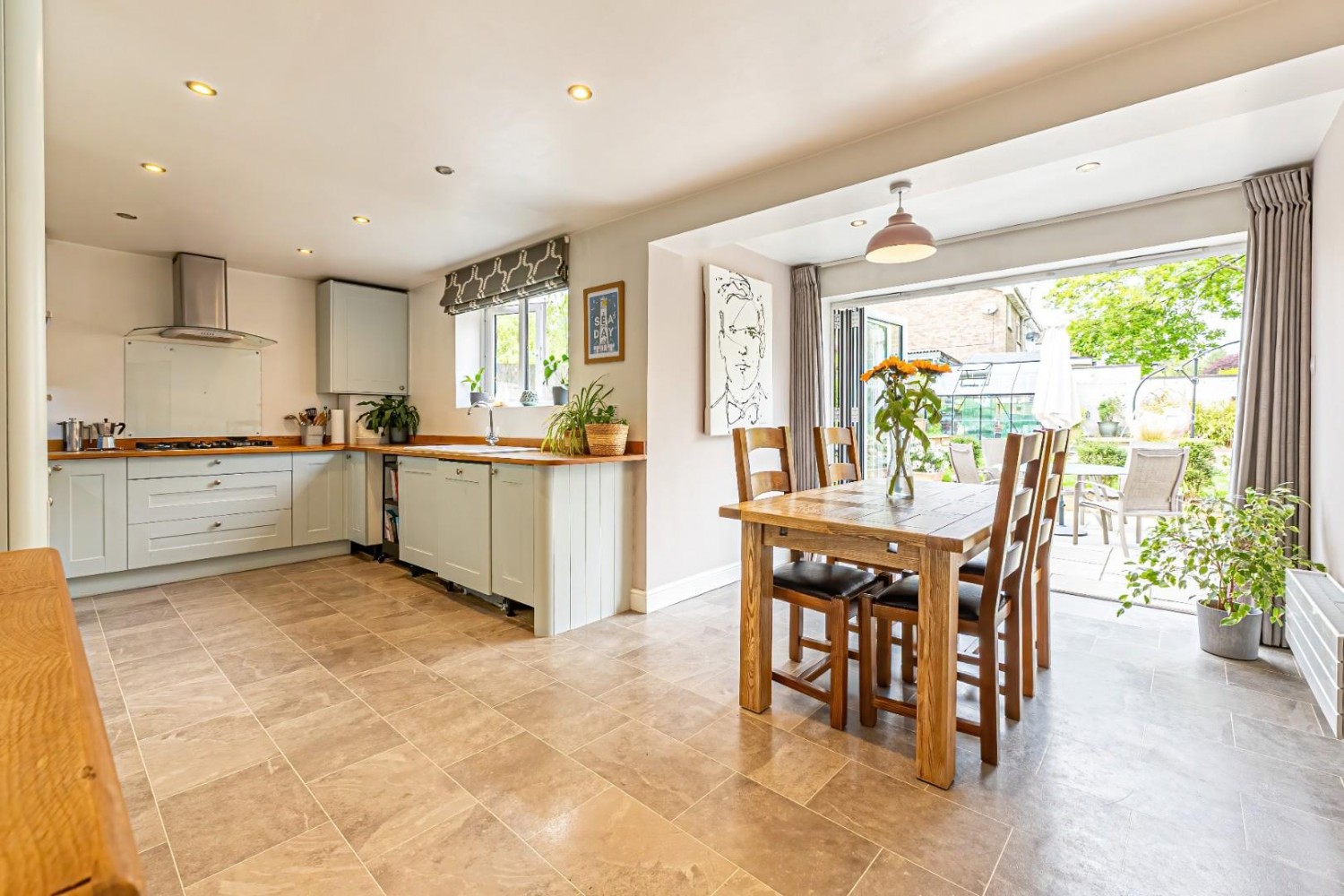 4 bedroom House for sale in Wick Road, Wigginton, Tring