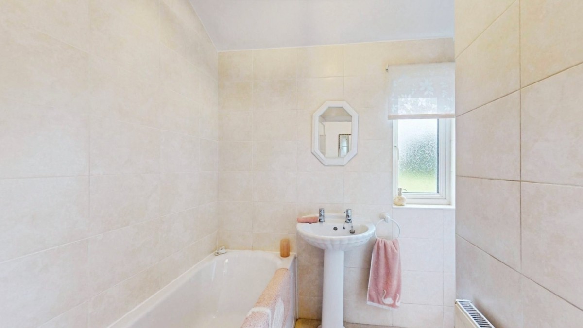 Moorland Crescent, Menston, LS29