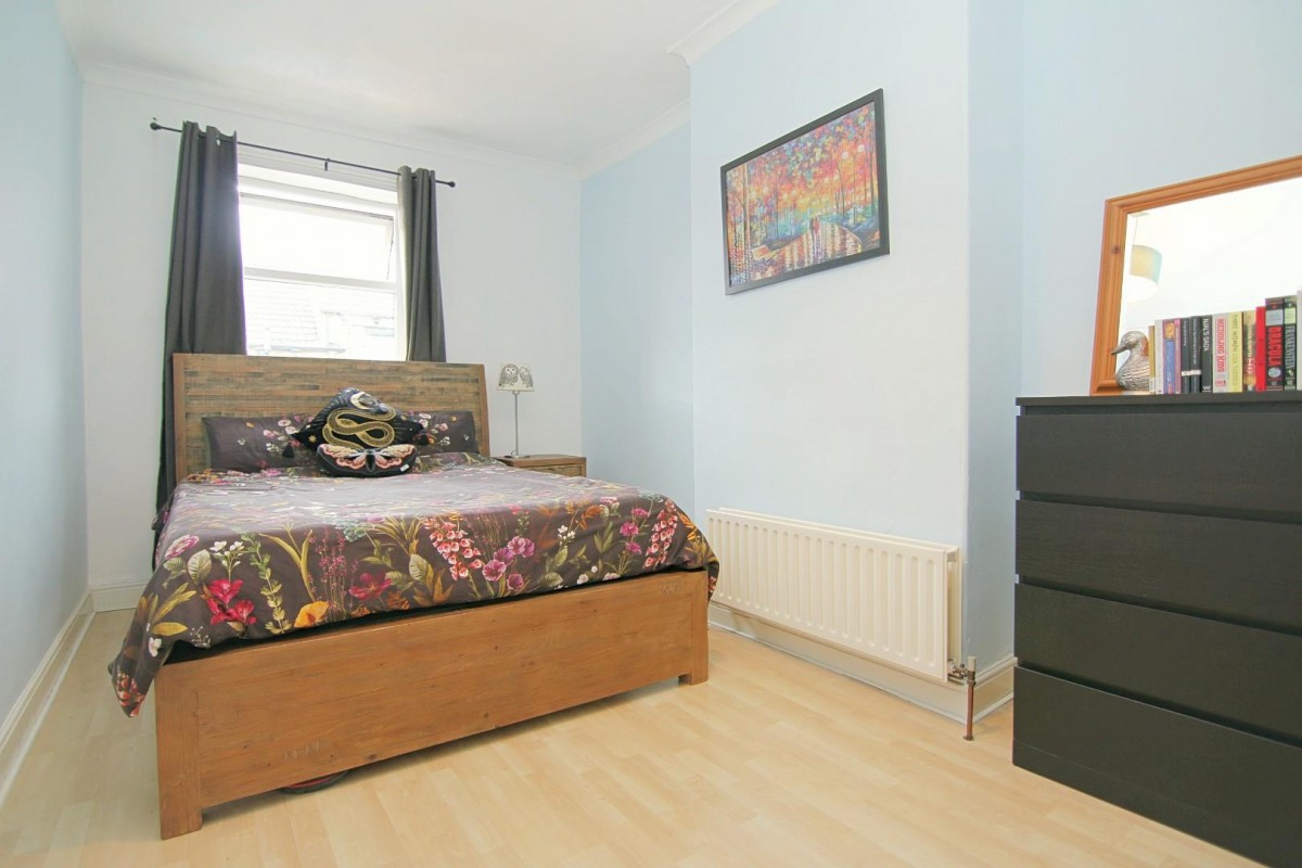 Cowley Road, Rodley