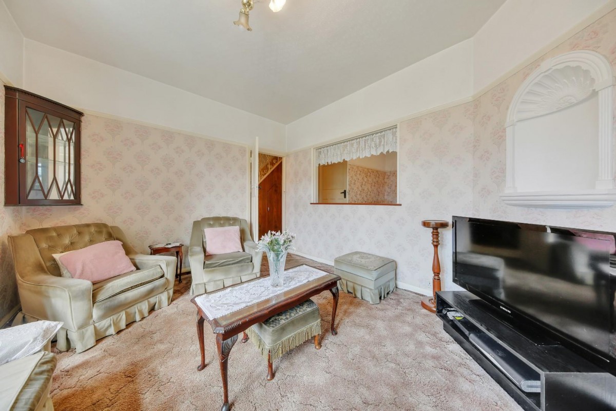 Salcombe Drive, Romford, RM6