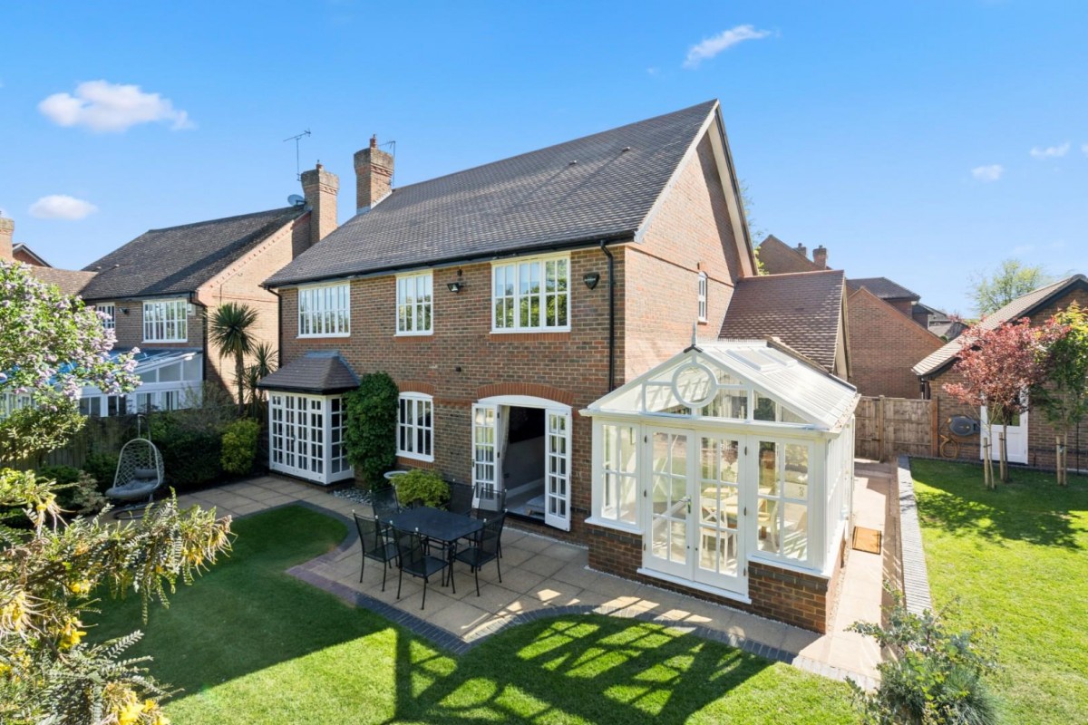 Saxon Close, Amersham, Buckinghamshire, HP6 5QA