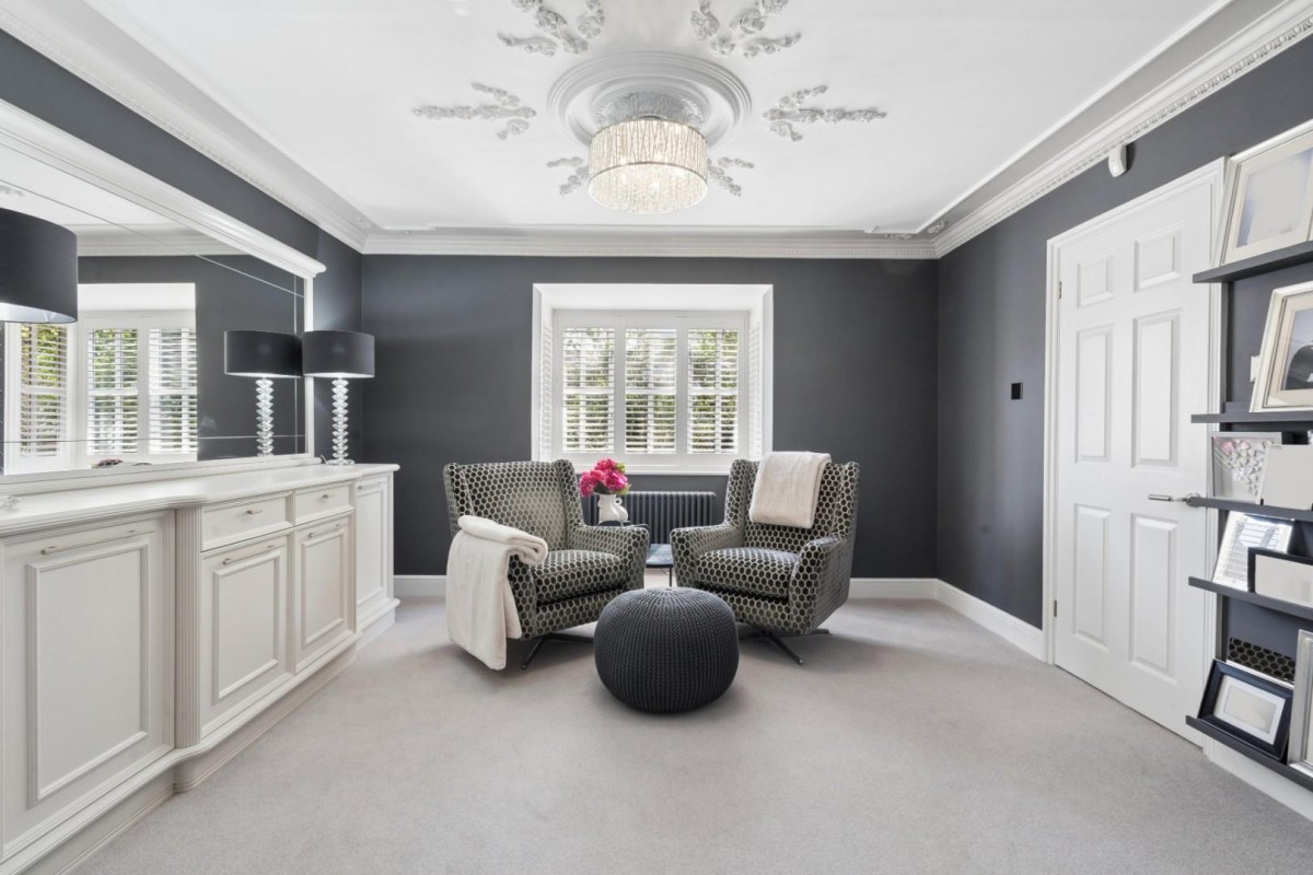 Saxon Close, Amersham, Buckinghamshire, HP6 5QA