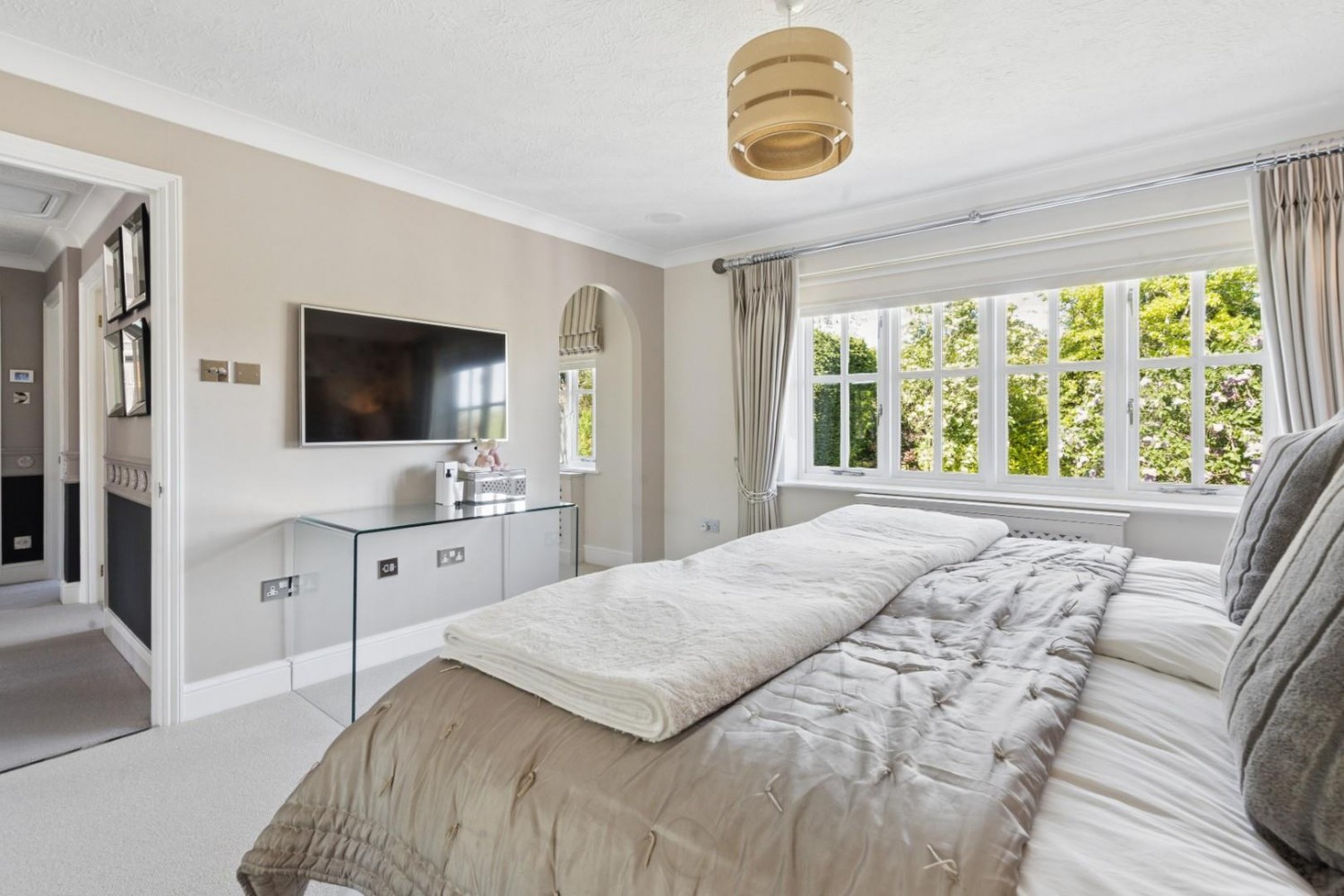 Saxon Close, Amersham, Buckinghamshire, HP6 5QA