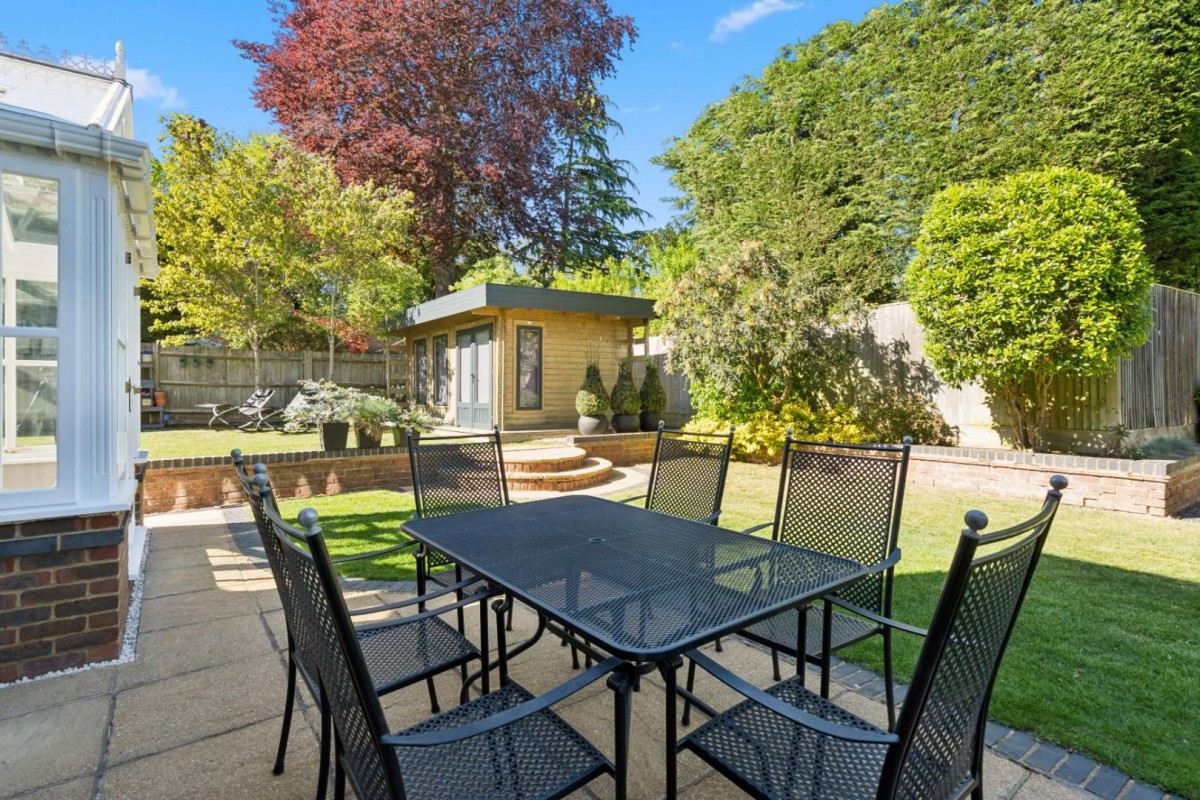 Saxon Close, Amersham, Buckinghamshire, HP6 5QA
