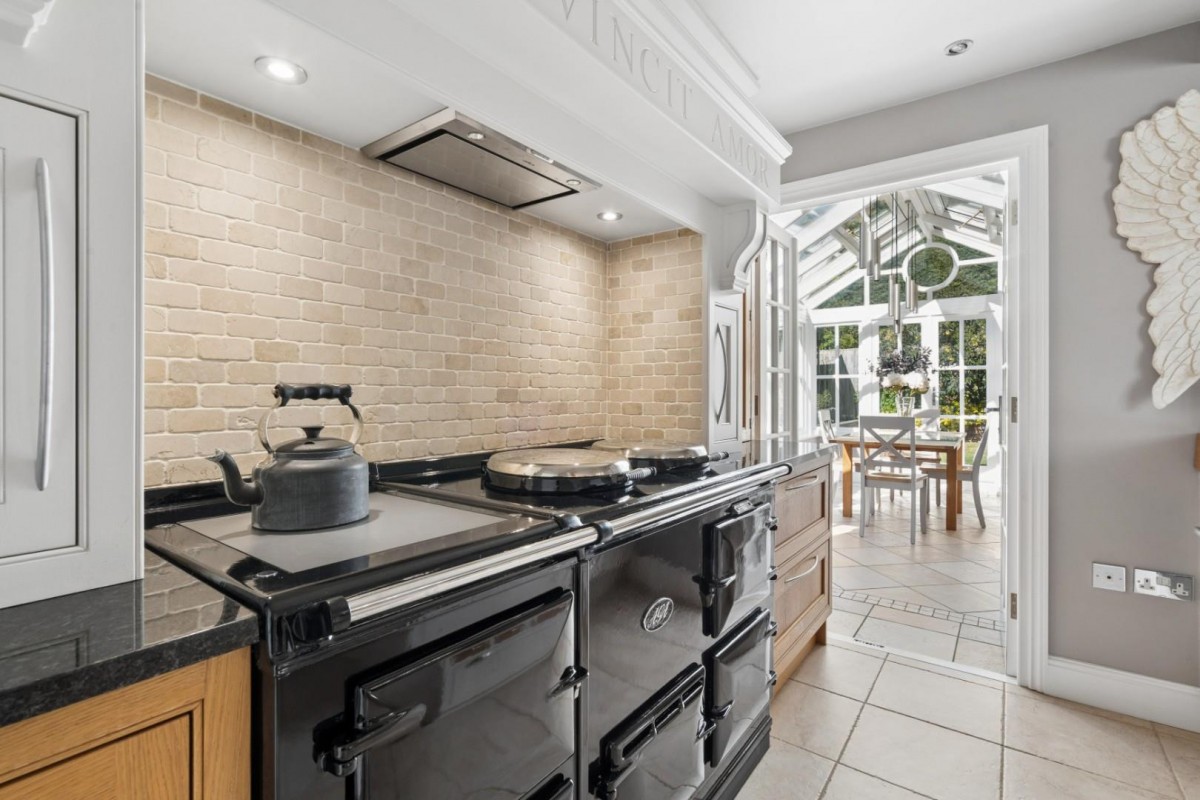 Saxon Close, Amersham, Buckinghamshire, HP6 5QA