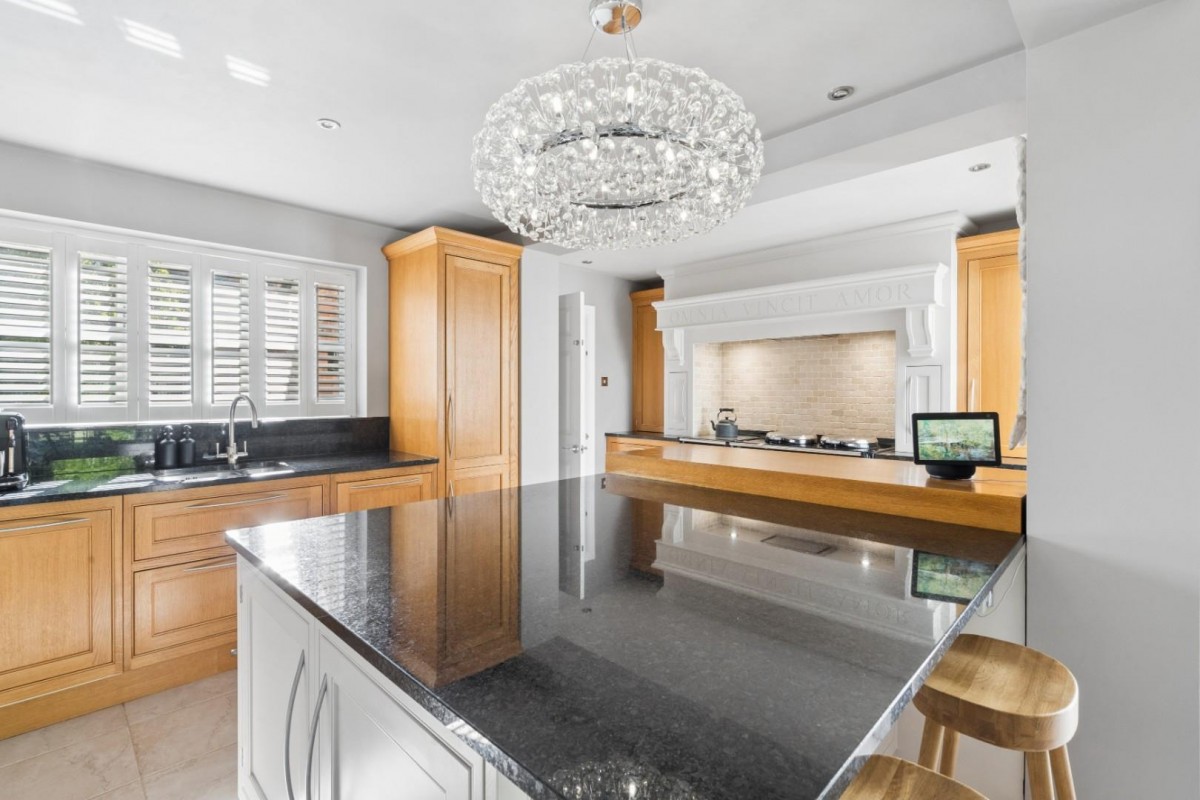 Saxon Close, Amersham, Buckinghamshire, HP6 5QA