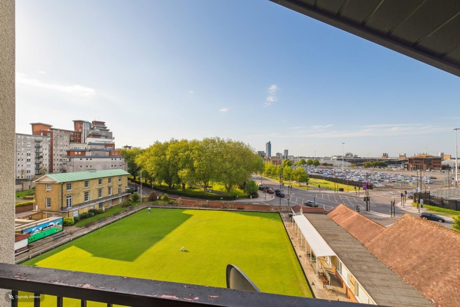 2 bedroom Flat to let in Century Court, 3 Lower Canal Walk, Southampton
