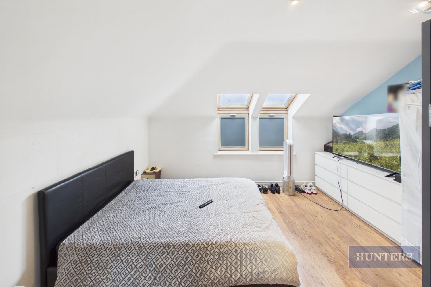 2 bedroom Flat to let in Century Court, 3 Lower Canal Walk, Southampton
