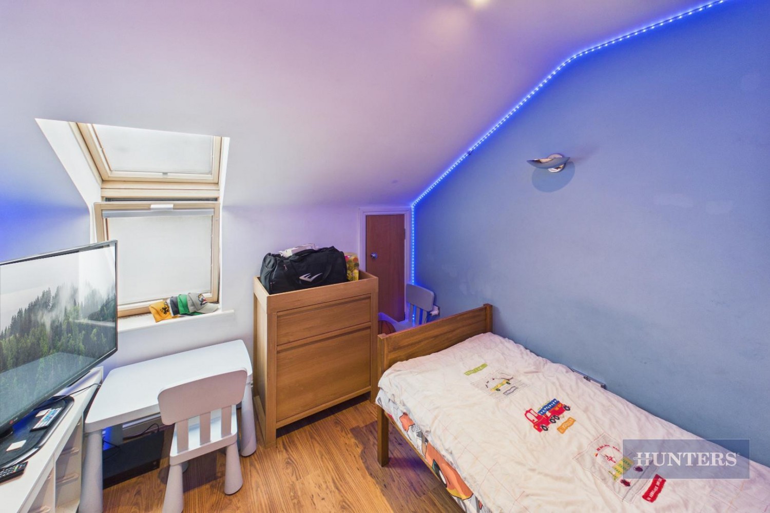2 bedroom Flat to let in Century Court, 3 Lower Canal Walk, Southampton