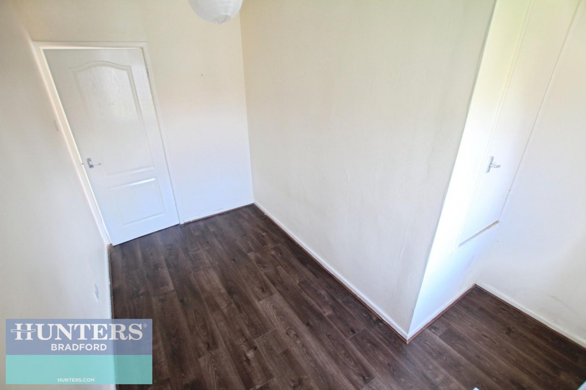 Mandeville Crescent, Bradford, BD6
