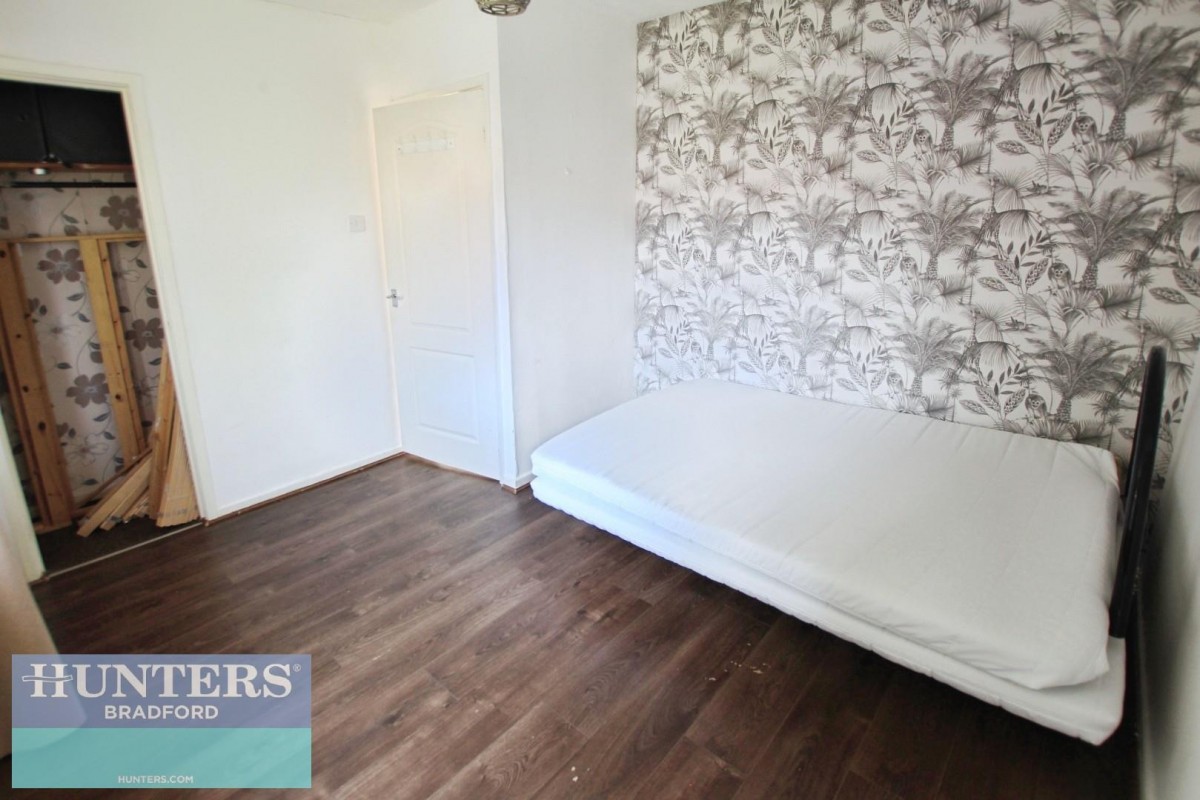 Mandeville Crescent, Bradford, BD6
