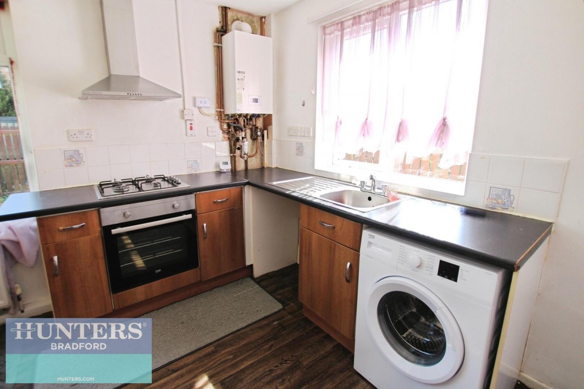 Mandeville Crescent, Bradford, BD6